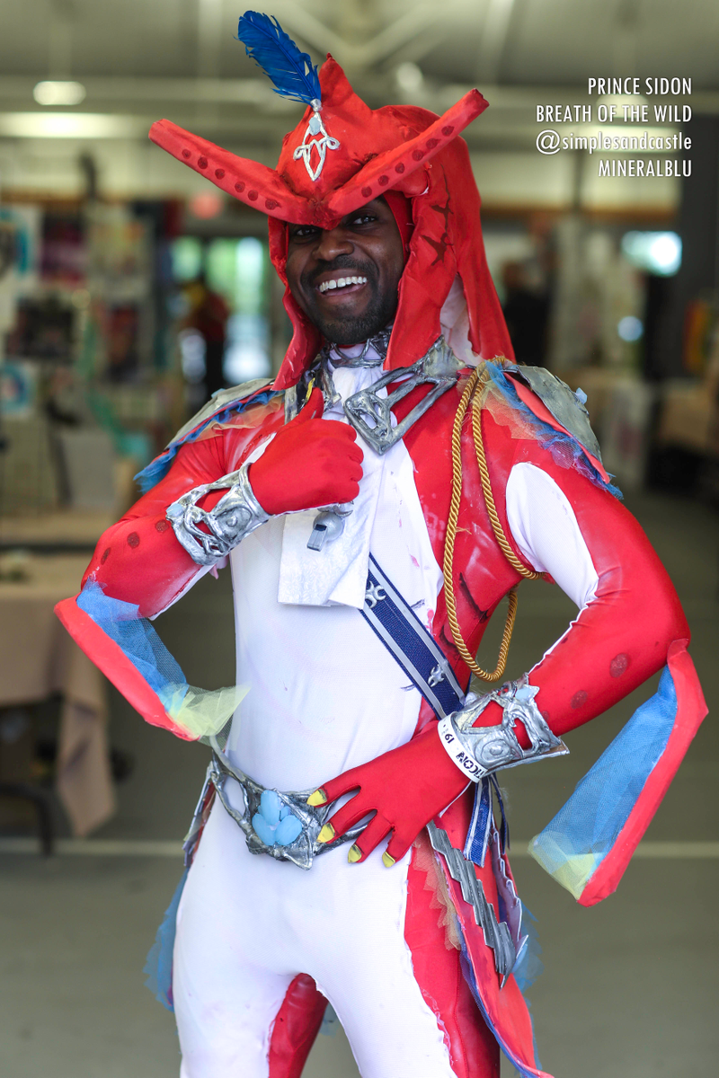 Illustration for article titled Our Favorite Photos From YetiCon, Canada's Mountain Cosplay Party